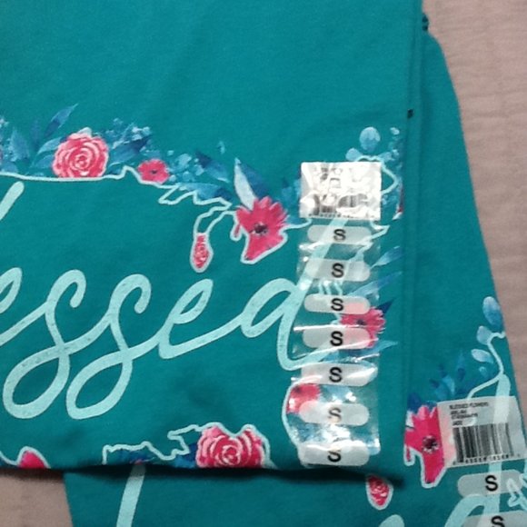 “Blessed” Floral Patriotic United States T-Shirt, WSpTop13 - Picture 3 of 5